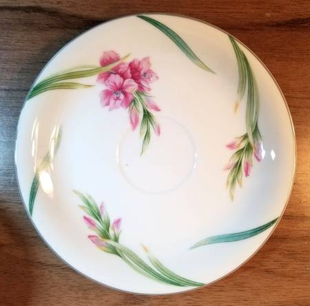 Karen (Gray Trim) Saucer
