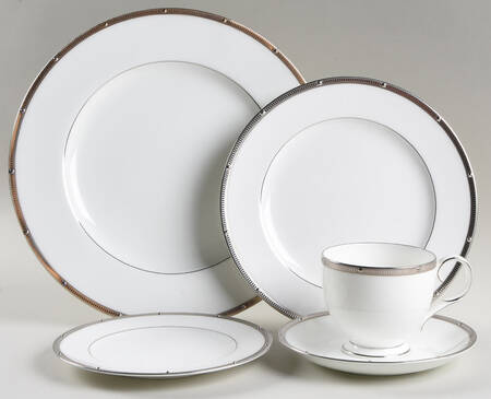Rochelle Platinum 40 Piece Estate Set