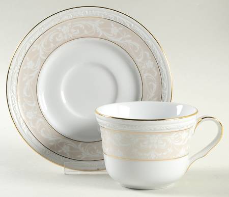 Glenrose Gold Flat Cup & Saucer Set
