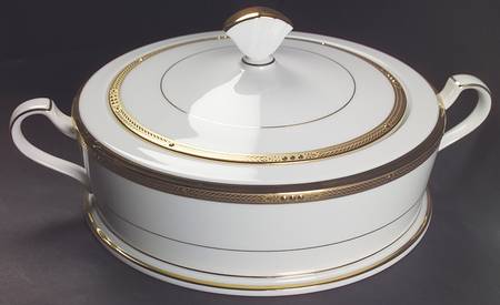 Chatelaine Gold Round Covered Vegetable
