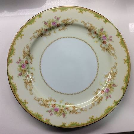 N1809 Dinner Plate