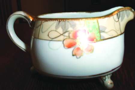 N1812 Creamer