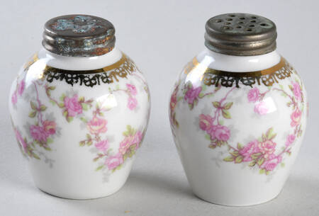 Bridal Rose Salt & Pepper Set