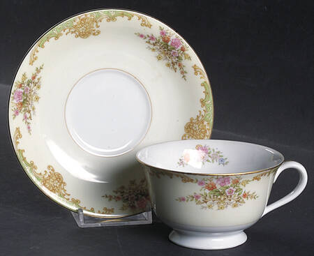 N1835 Footed Cup & Saucer Set