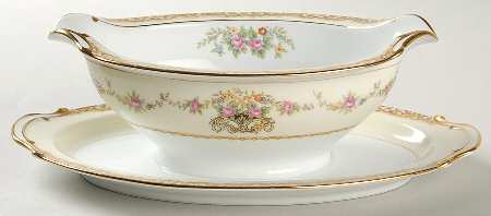 N1848 Gravy Boat with Attached Underplate