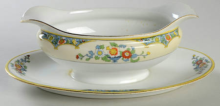 N1849 Gravy Boat with Attached Underplate