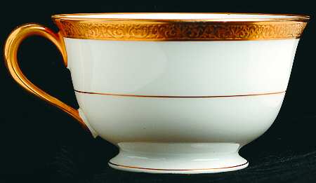 Goldawn (No #) Footed Cup