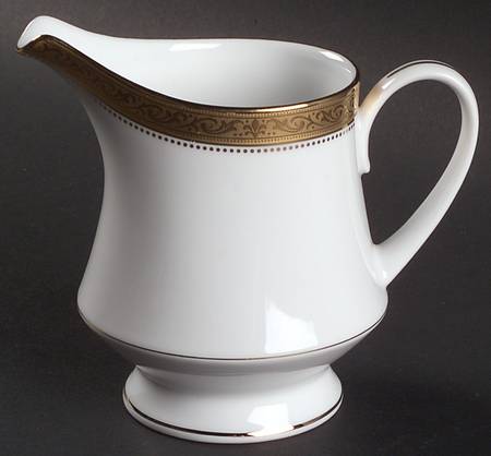 Signature Gold Creamer