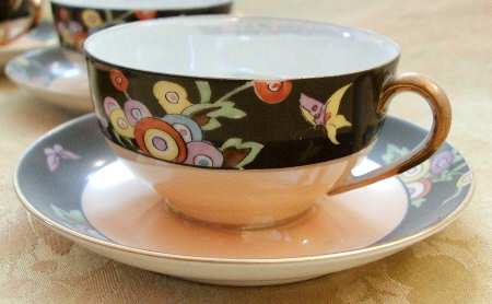 N1872 Flat Cup & Saucer Set