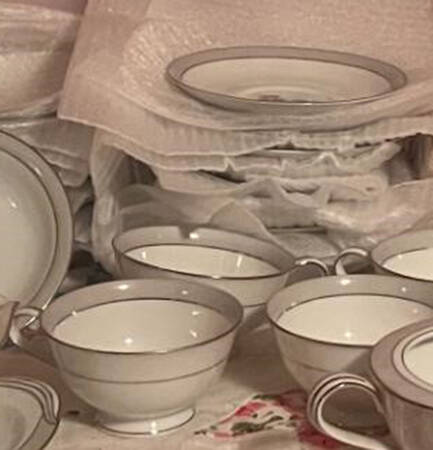 N1878 Footed Cup & Saucer Set