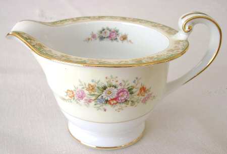 N1915 Creamer