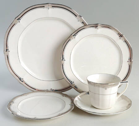 Stratford Platinum 5 Piece Place Setting