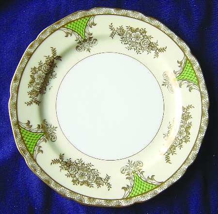 Kenwood (Green, Scalloped) by Noritake