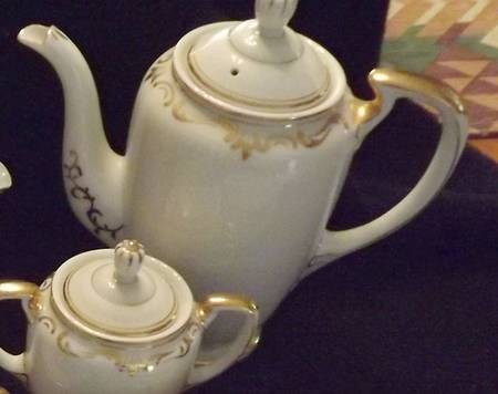 N1988 Coffee Pot & Lid