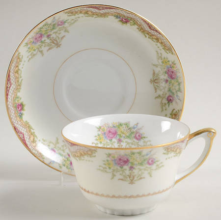 Laguna Footed Cup & Saucer Set
