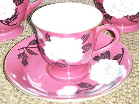 N2005 Footed Cup & Saucer Set
