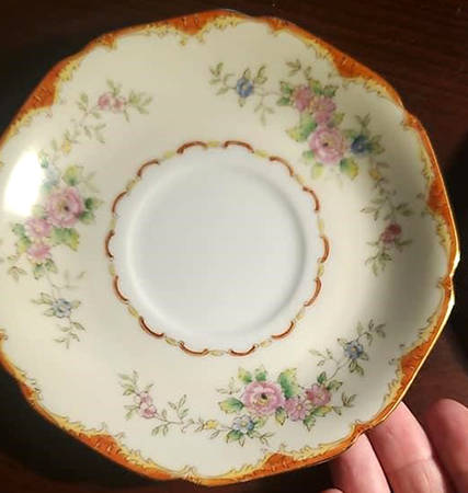 N2015 Saucer