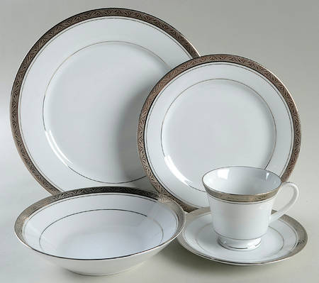 Majestic Platinum 5 Piece Place Setting