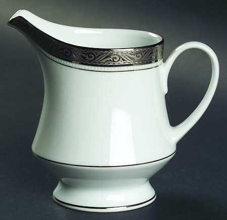Majestic Platinum Creamer