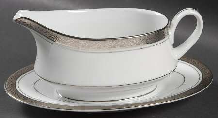 Majestic Platinum Gravy Boat & Underplate