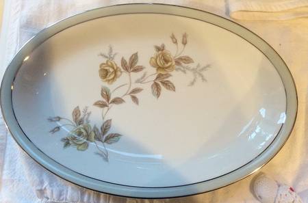 N2029 12" Oval Serving Platter