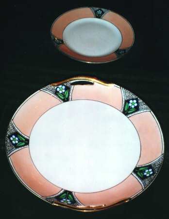 N2055 Handled Cake Plate