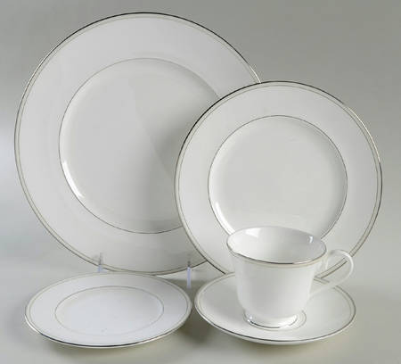 Platinum Pearl 5 Piece Place Setting
