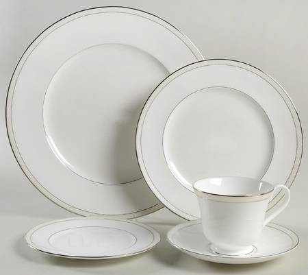 Platinum Beaded Pearl 5 Piece Place Setting
