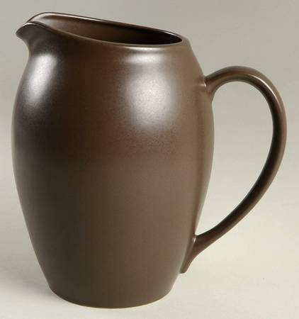 Colorwave Chocolate 56 Oz Pitcher
