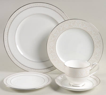 Montvale Platinum 5 Piece Place Setting