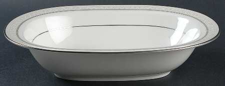 Montvale Platinum 10" Oval Vegetable Bowl