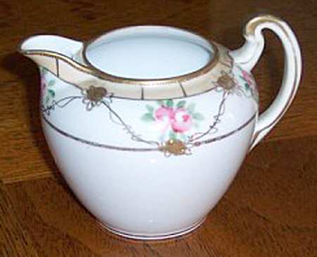 N2138 Creamer