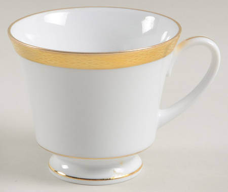 Queen's Gold Footed Cup
