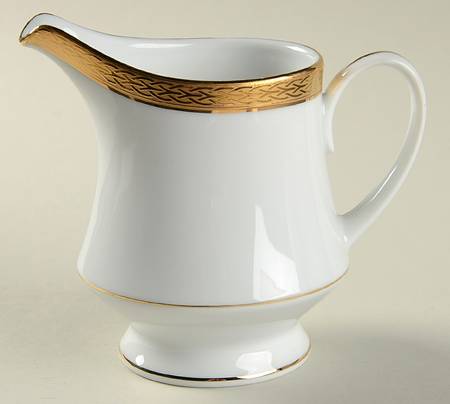 Queen's Gold Creamer