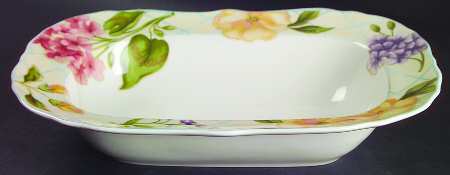 Garden Trellis 11" Oval Vegetable Bowl