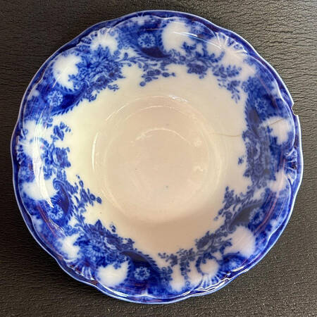 Lois (Flow Blue) Coupe Cereal Bowl