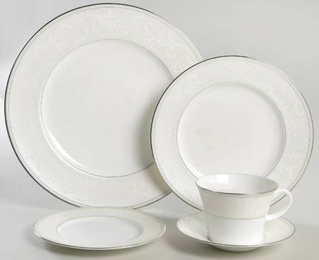 Pearl Symphony 5 Piece Place Setting