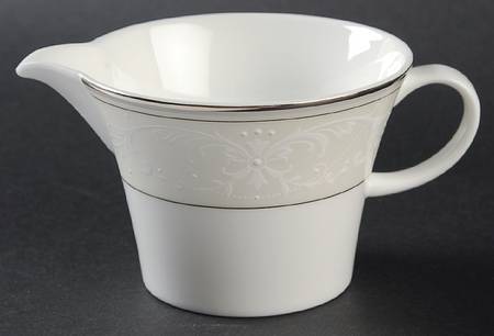 Pearl Symphony Creamer