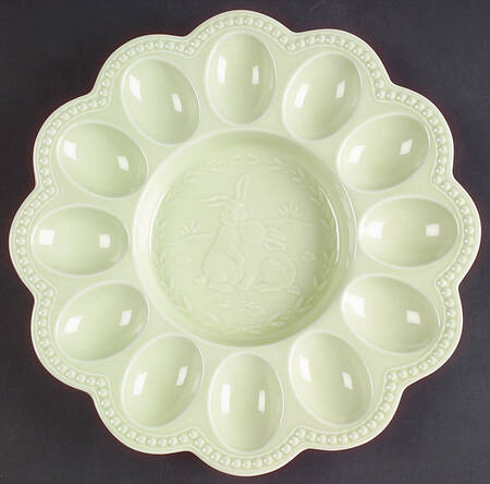 Woodbury Meadow Green Deviled Egg Plate