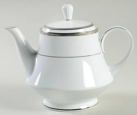 Regina Platinum Teapot & Lid