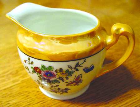 N2204 Creamer