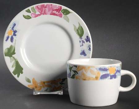 Tempo Flat Cup & Saucer Set