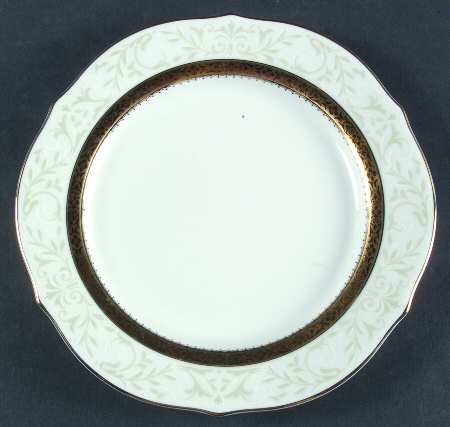 Essex Gold Accent Luncheon Plate