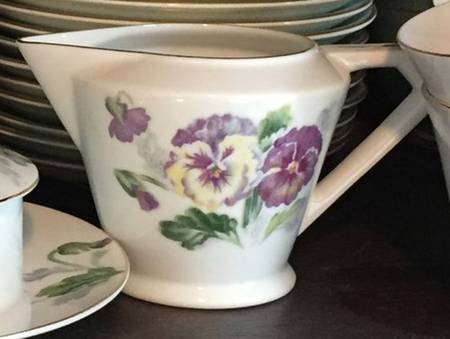 N2239 Creamer