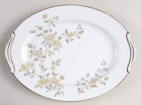 562 11" Oval Serving Platter