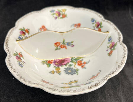 N2253 Oval Divided Vegetable Bowl