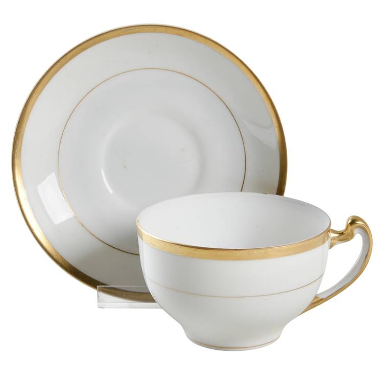 N2262 Flat Cup & Saucer Set