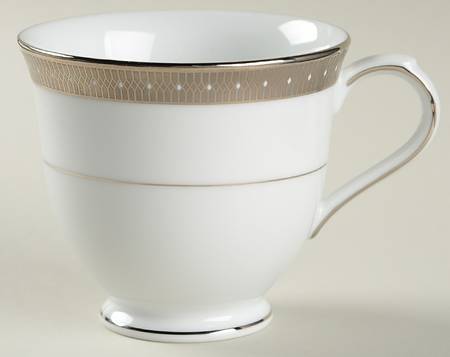 Eterne Platinum Footed Cup