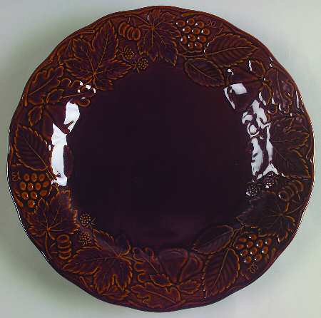 Woodbury Cinnamon 9" Round Buffet Plate