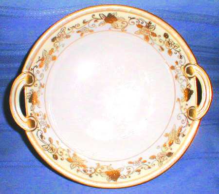 N2285 Handled Cake Plate